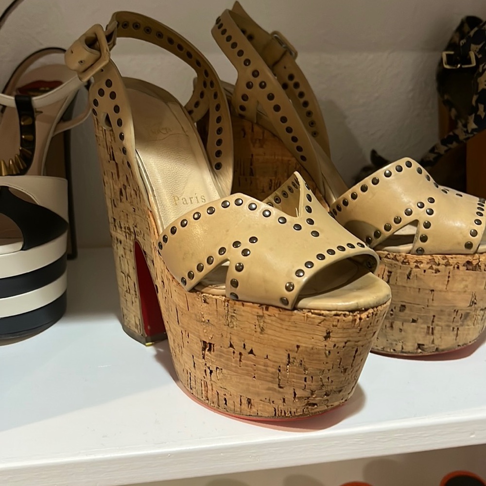 Cute wedges fir summer